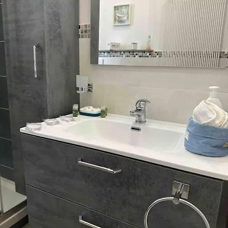 Family Flat Near Metro A * Rome